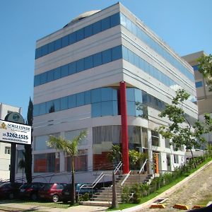 Compacto Hotel